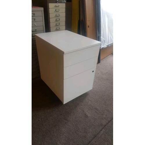 White Wood Effect 3 Drawer Office under desk Pedestal
