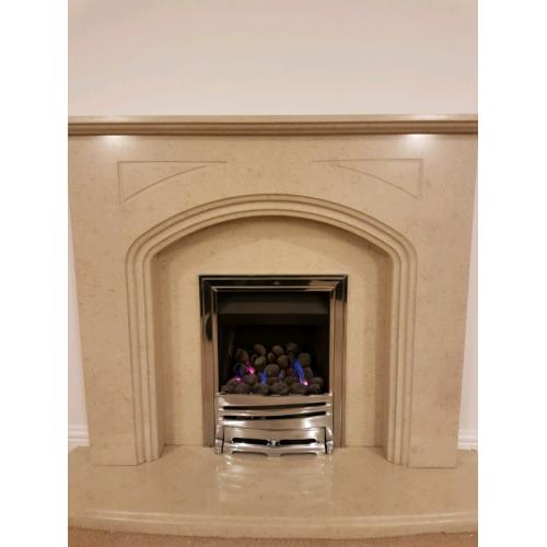Gas fire + surround