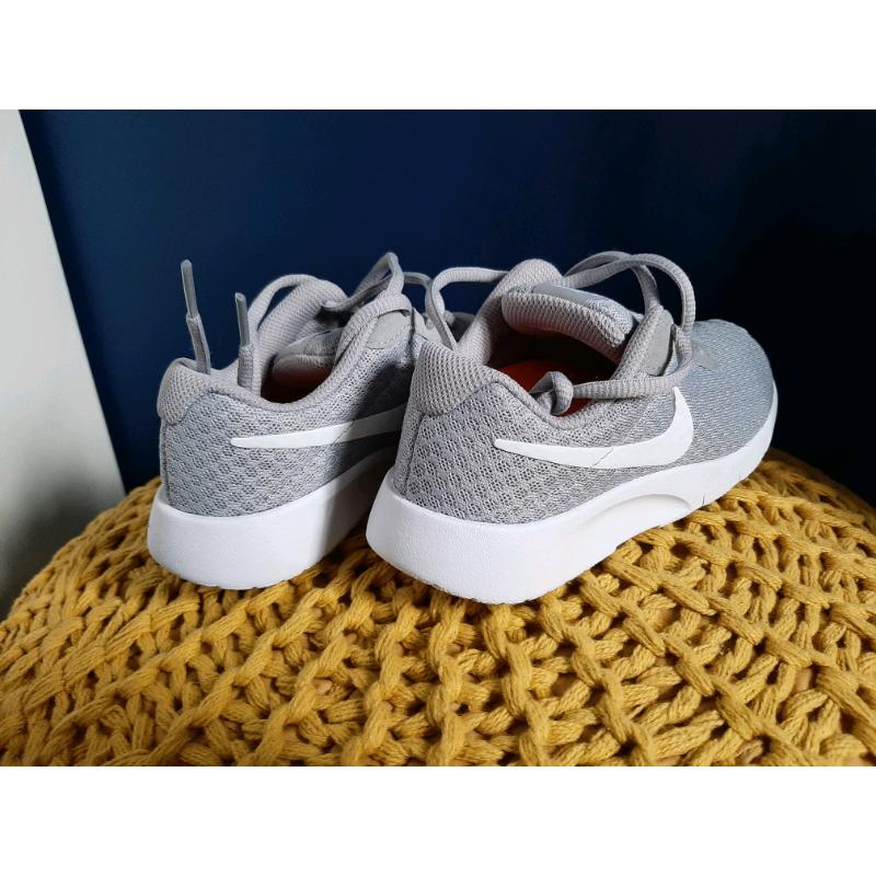 Nike trainers uk12, 18.5cm