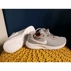 Nike trainers uk12, 18.5cm