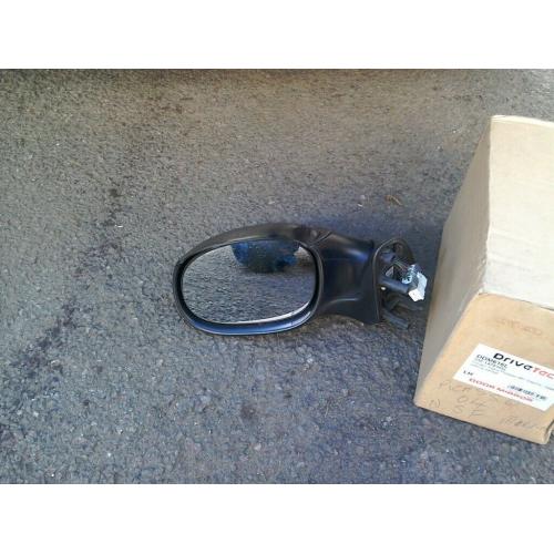 Picasso electric mirror brand new