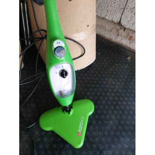 H2O X5 Steam cleaner