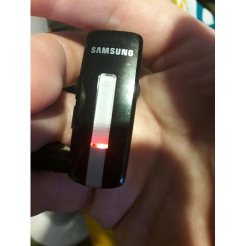 Samsung Bluetooth ear piece