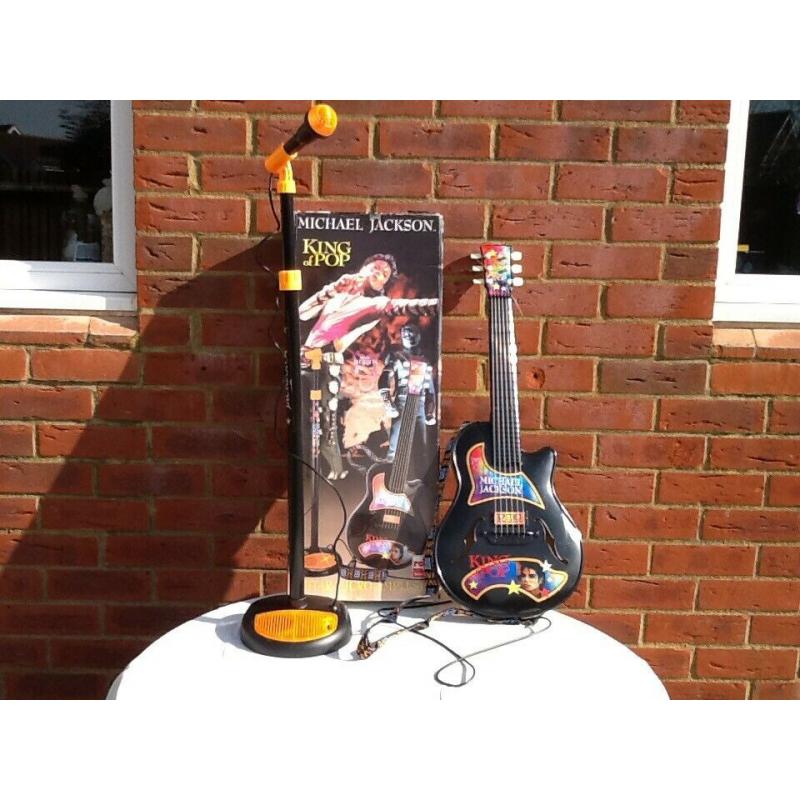 Michael Jackson History Tour Guitar. MAGNIFICENT. VERY RARE. COMPLETE WITH MICROPHONE, STAND AND BOX