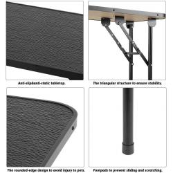 Pet grooming table and adjustable rope