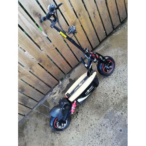 ECOXTREM Electric Scooter with Detachable Saddle, Light and LED Brake Light