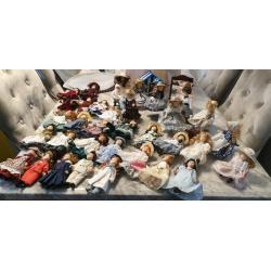Porcelain doll set