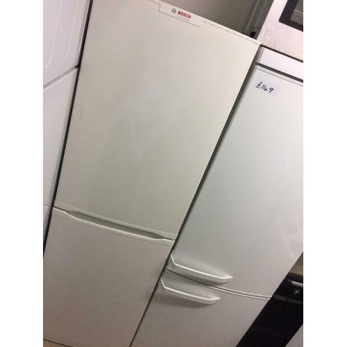 BOSCH BIG FRIDGE FREEZER FULLY WORKING DELIVERY AVAILABLE ?145