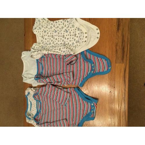 Baby grows, boys, 6-9 months