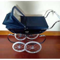 VINTAGE 1971 SILVER CROSS DOLLS PRAM Original True Authentic Navy Chrome Mechanism Balmoral Shape