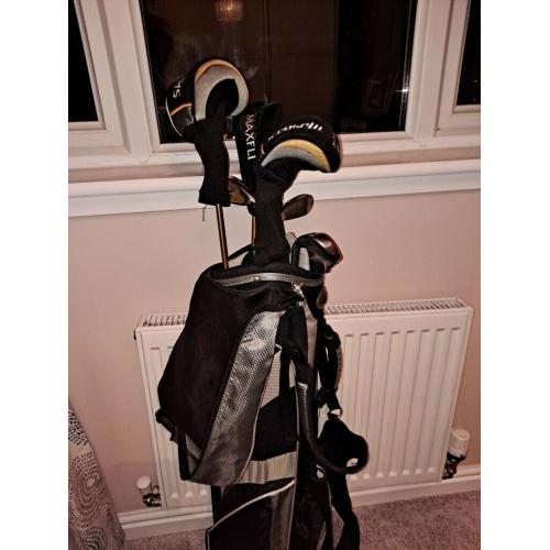 Junior golf clubs